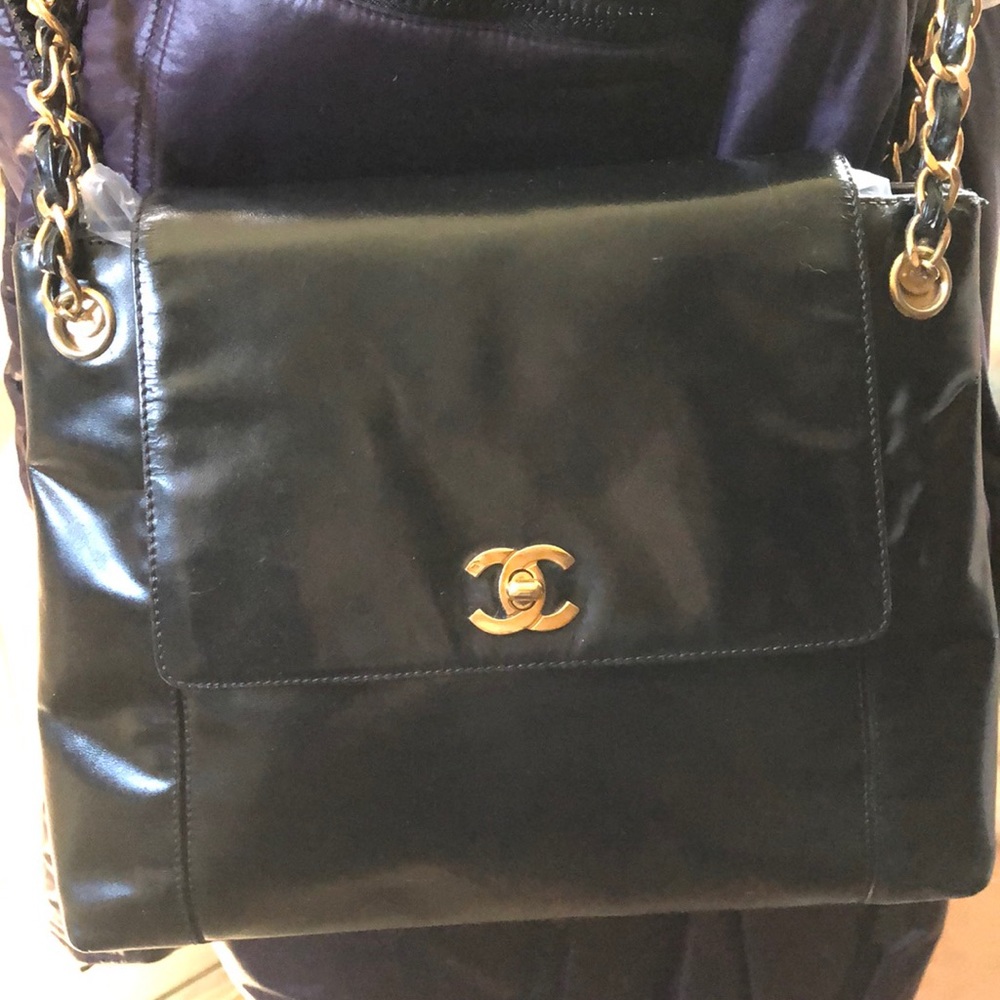 Chanel CC Classic Vintage turn lock gold shoulder bag - Picture 3 of 16